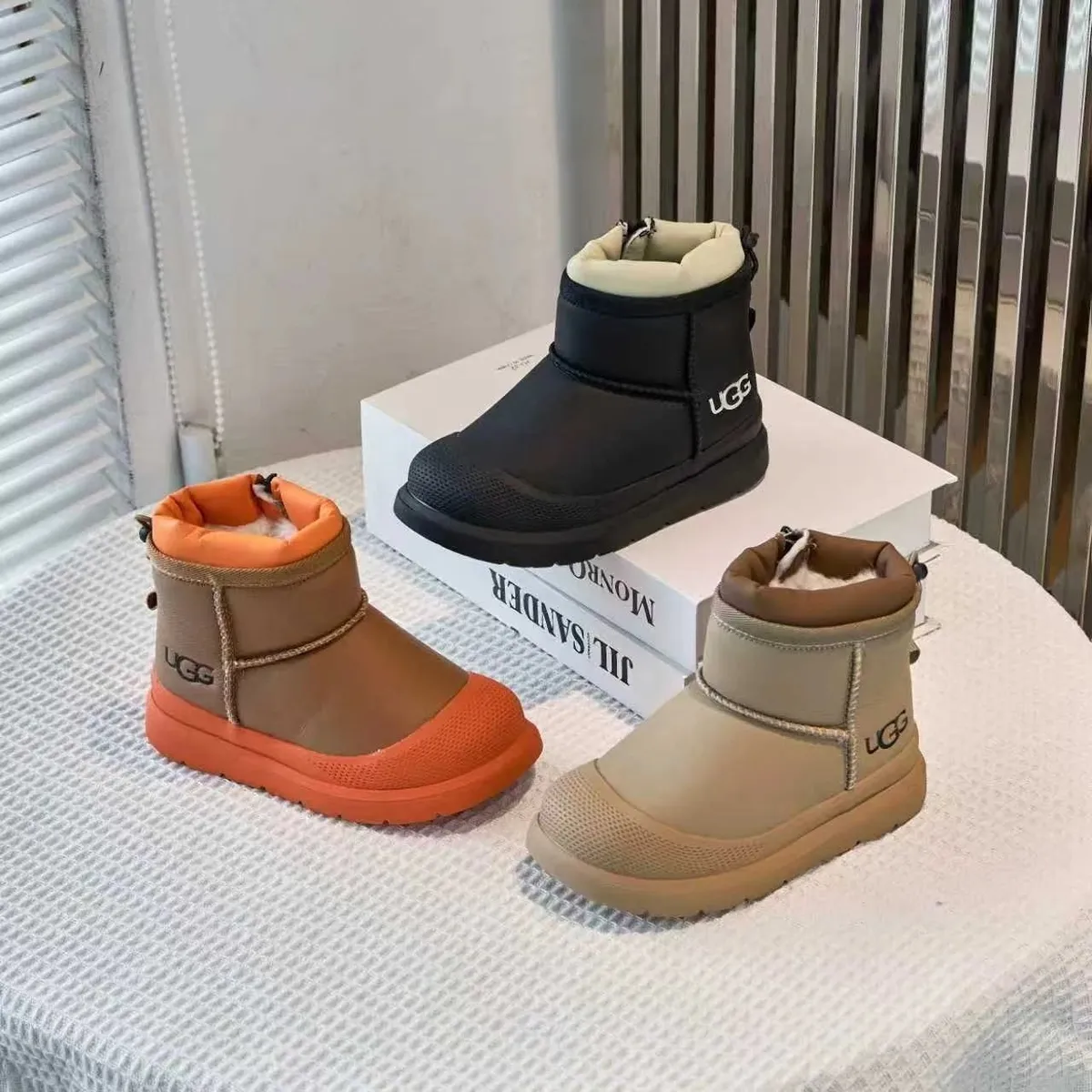 UGG Mini Classic II Winter Boots [3 styles]