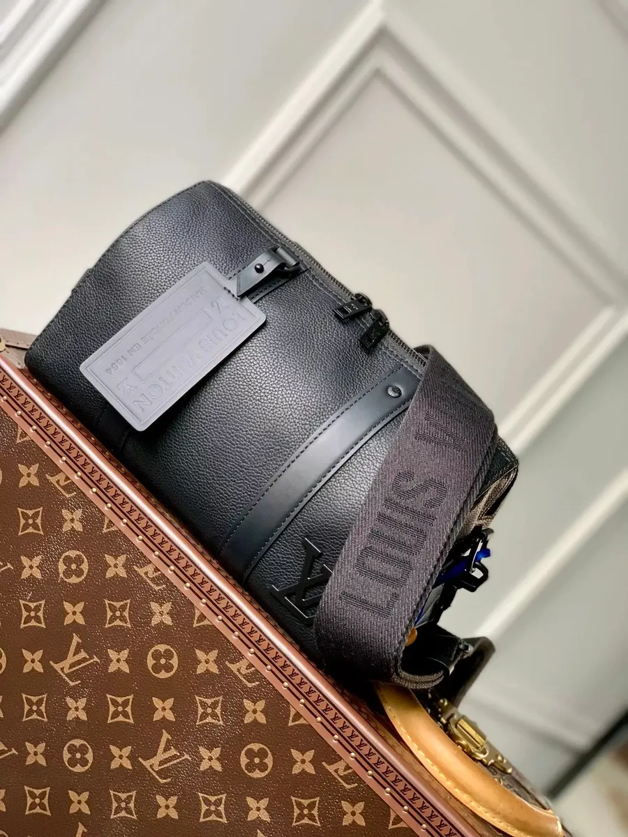 Louis Vuitton Keepall Bandoulière 50 Travel Bag