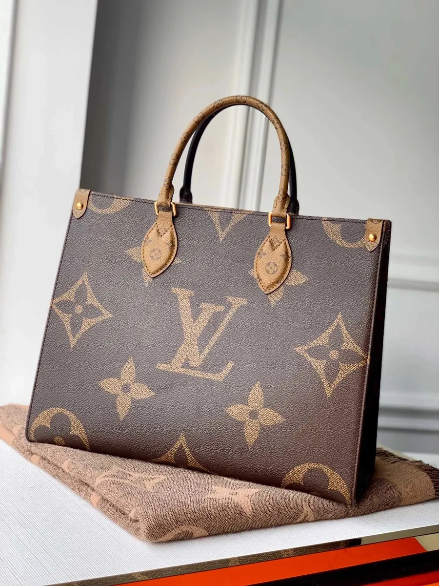 Louis Vuitton Monogram Canvas Tote Bag