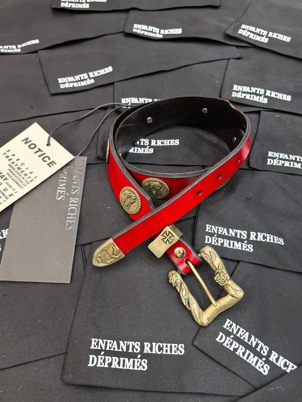 Enfants Riches Déprimés Belt