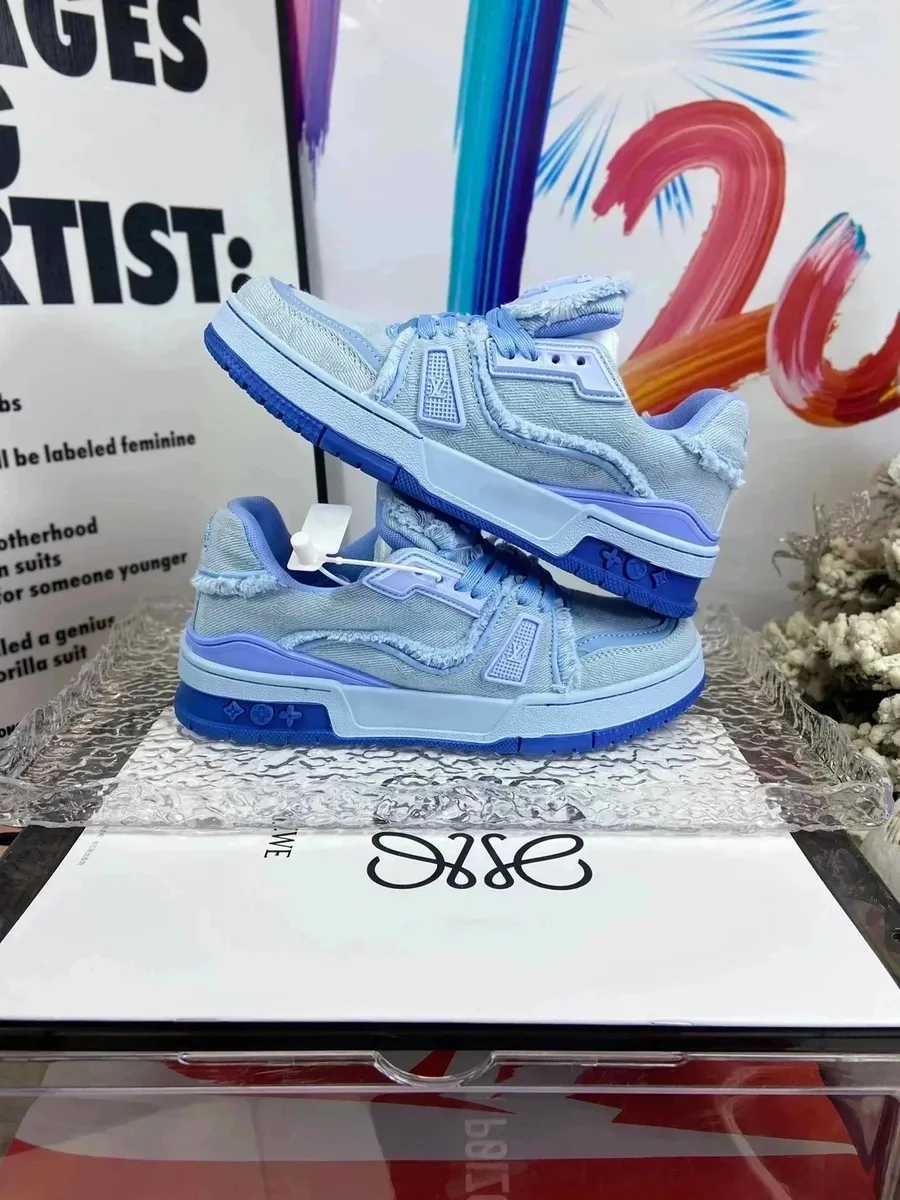 Louis Vuitton B22 Sneakers [40 styles]