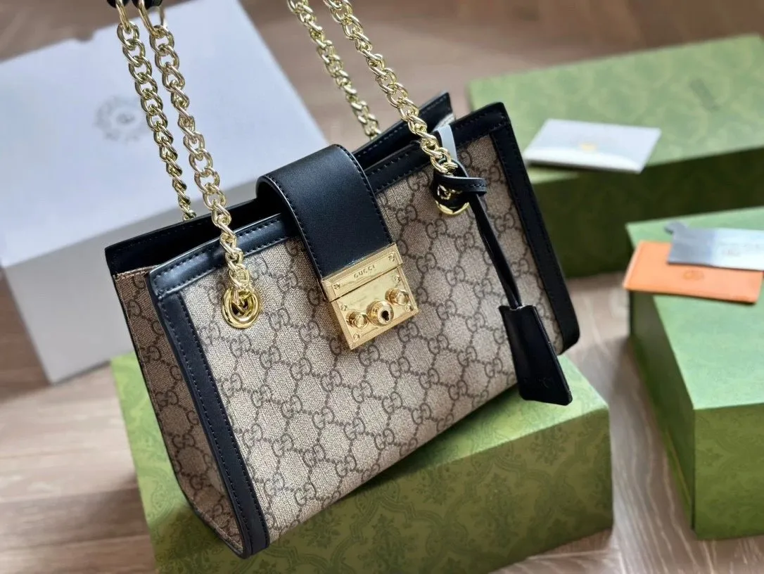 Gucci GG Supreme Shoulder Bag [3 styles]
