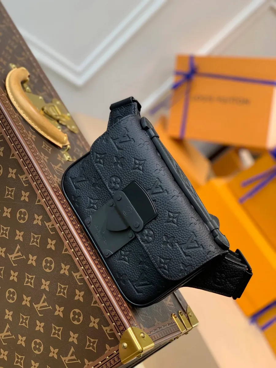 Louis Vuitton Empreinte Leather Belt Bag