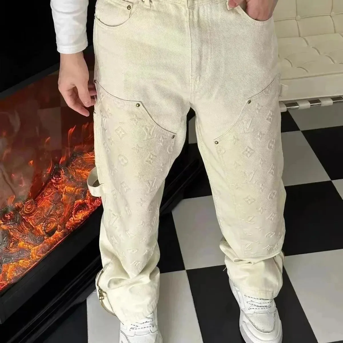 Louis Vuitton Monogram Cargo Pants [20 styles]