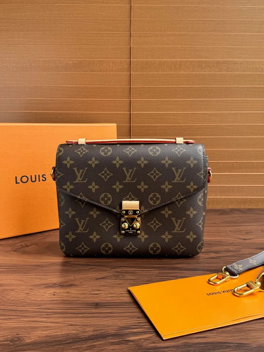 Louis Vuitton Monogram Canvas Shoulder Bag