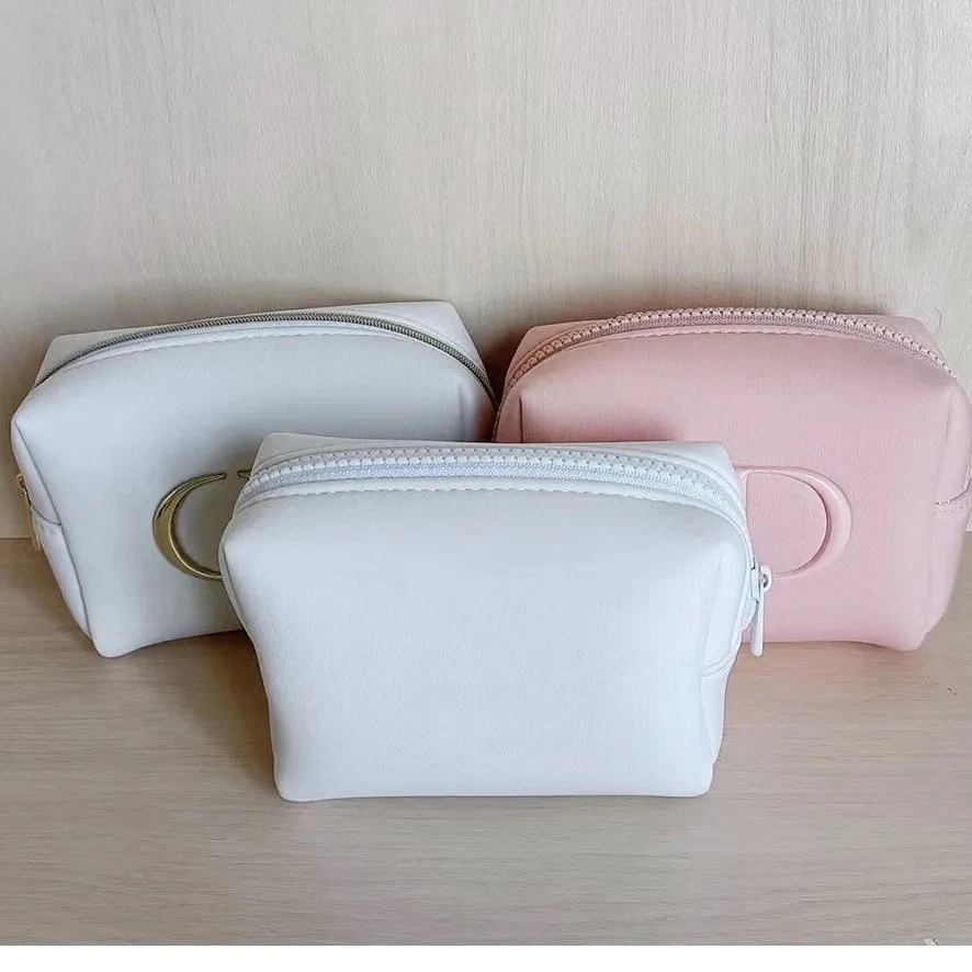 Minimalist Zippered Cosmetic Pouches [39 styles]