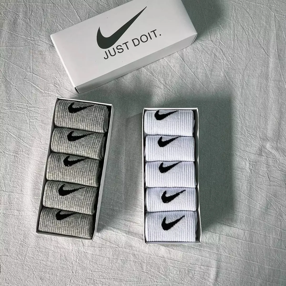 Nike Socks [1 style]