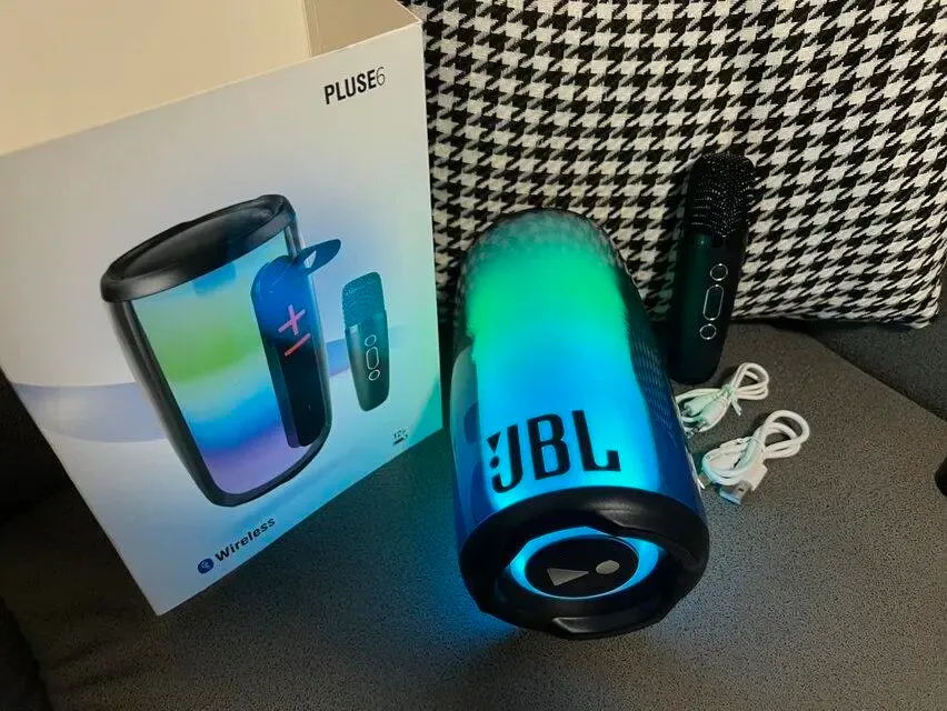 JBL PLUSE6 Wireless Speaker with Microphone