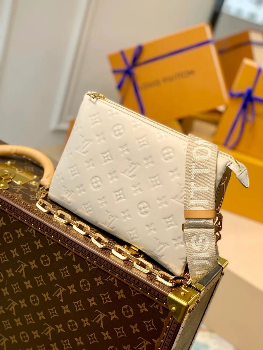 Louis Vuitton Empreinte Pochette Accessoires [1 style]