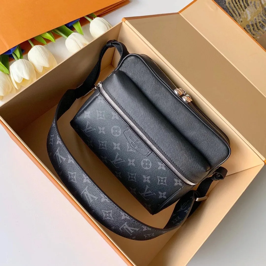 Louis Vuitton Multiple Messenger Bag
