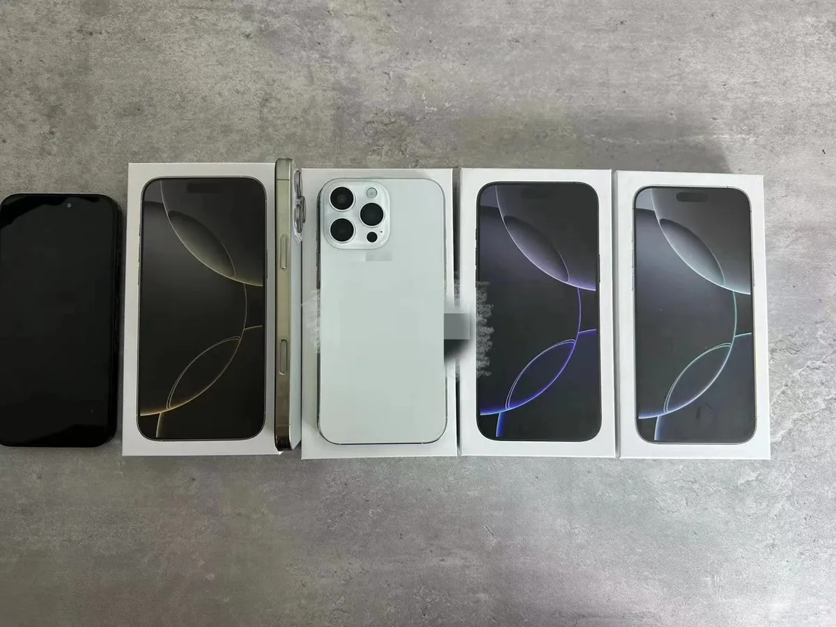 Apple iPhone 13 Pro Max Smartphones [16 styles]