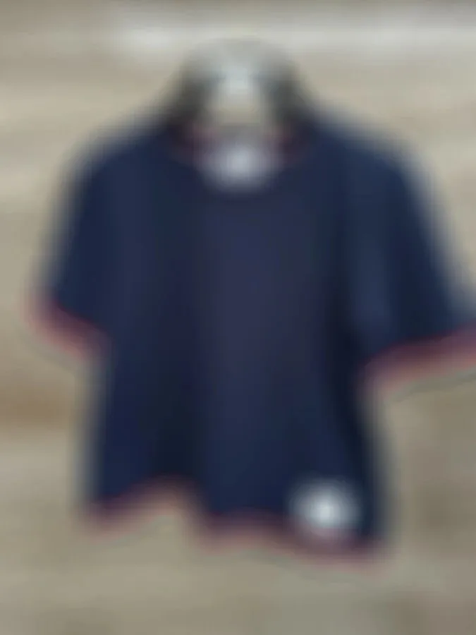 T-Shirt [1 style]