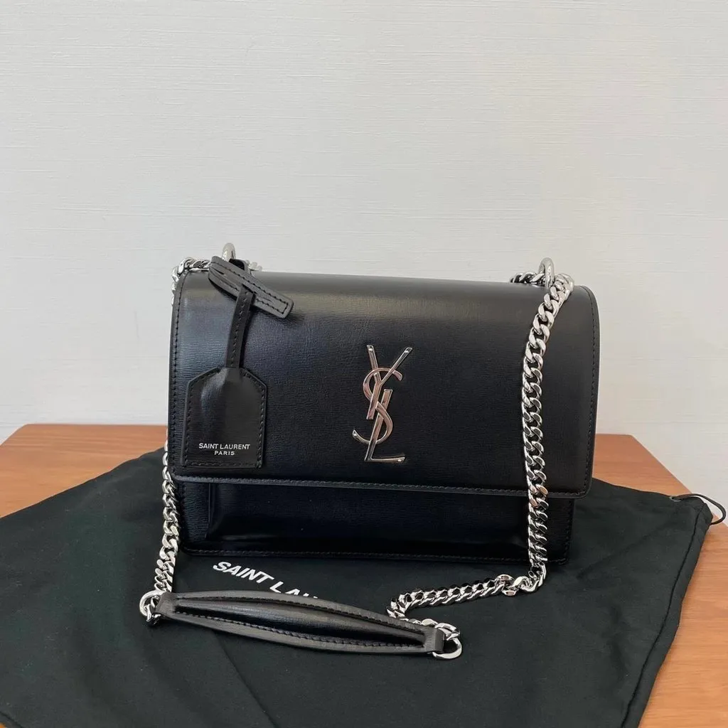 Saint Laurent Niki Small Leather Shoulder Bag