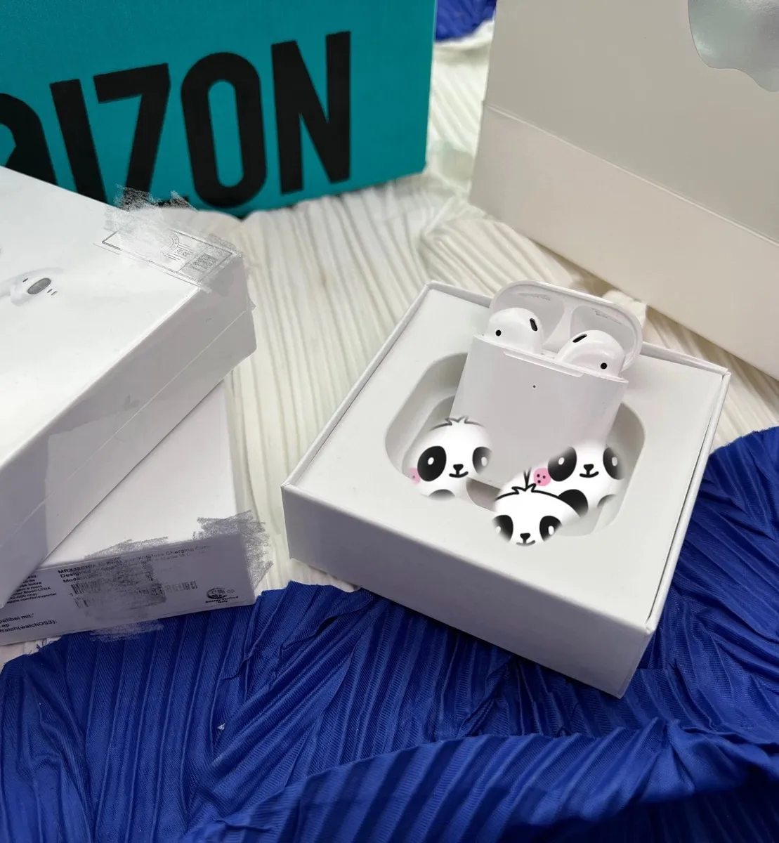 Apple AirPods Wireless Earbuds