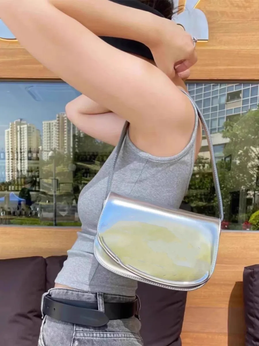 Silver Holographic Shoulder Bag [1 style]