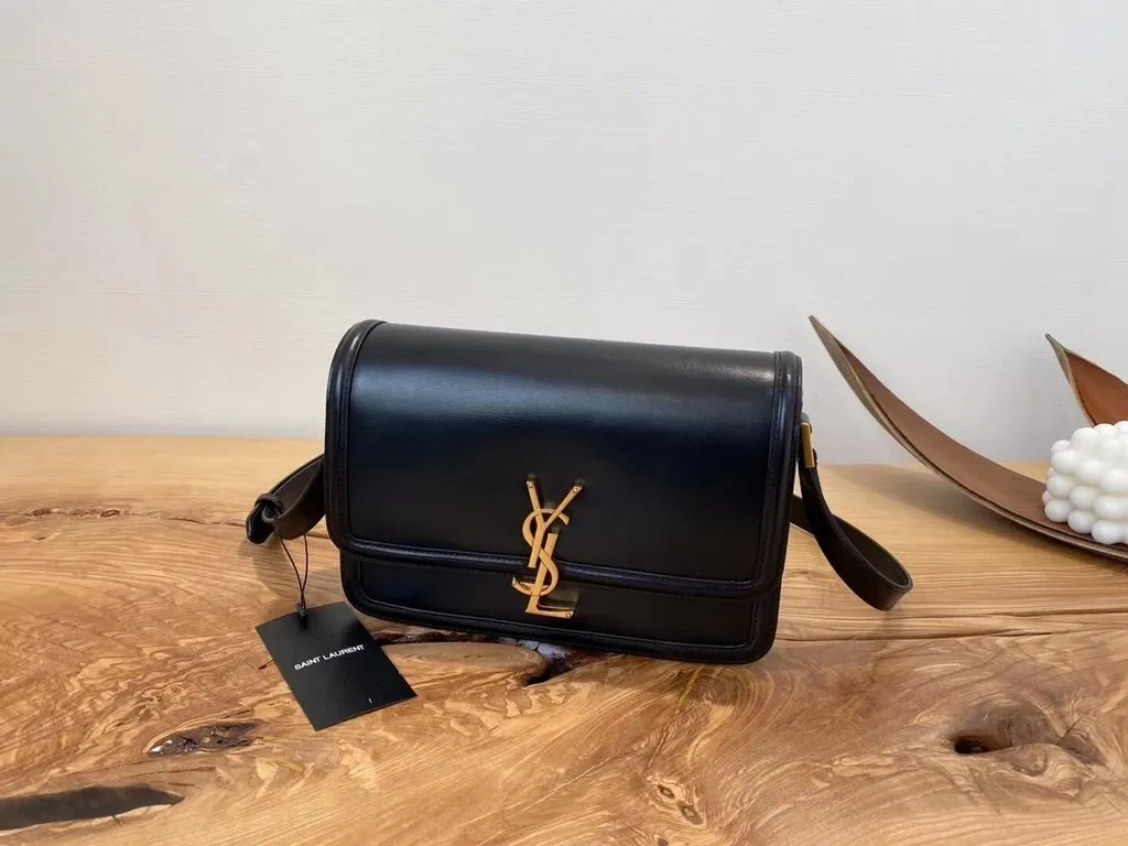 Saint Laurent Niki Small Leather Shoulder Bag