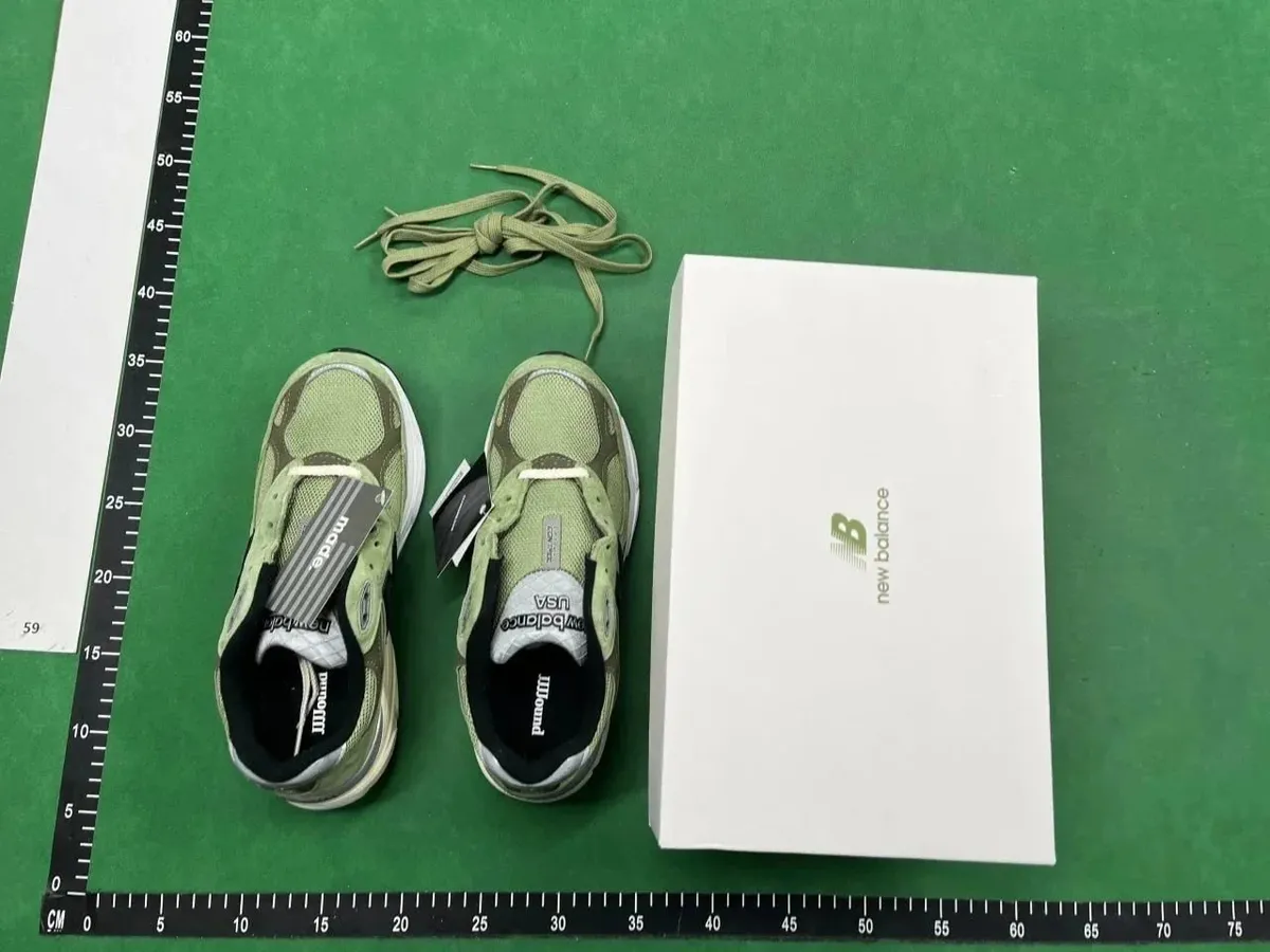 New Balance 990v6 Sneakers [7 styles]