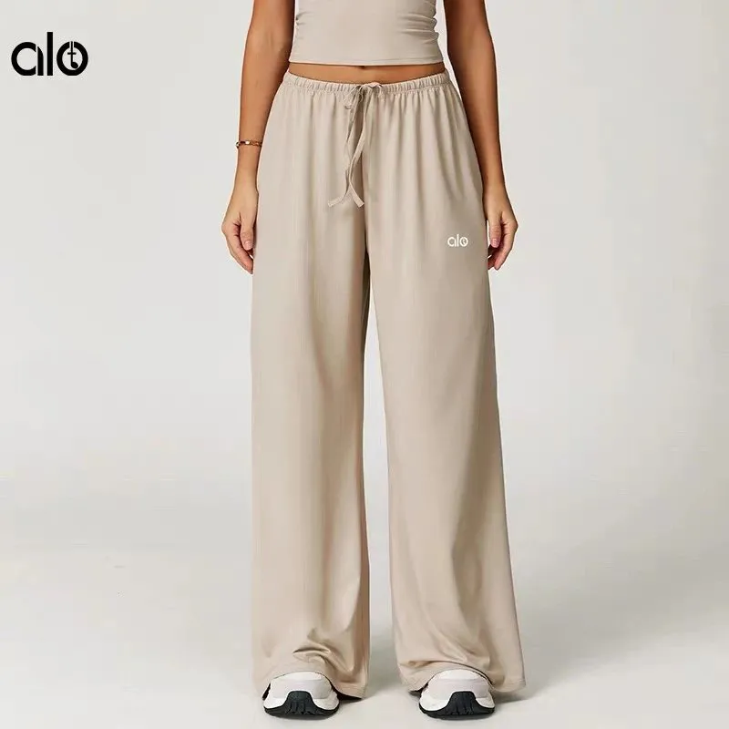 Alo Yoga Wide-Leg Pants [10 styles]