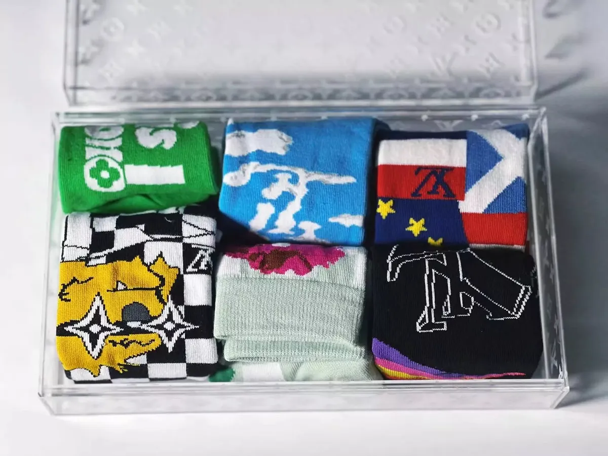 Louis Vuitton LV Socks [1 style]