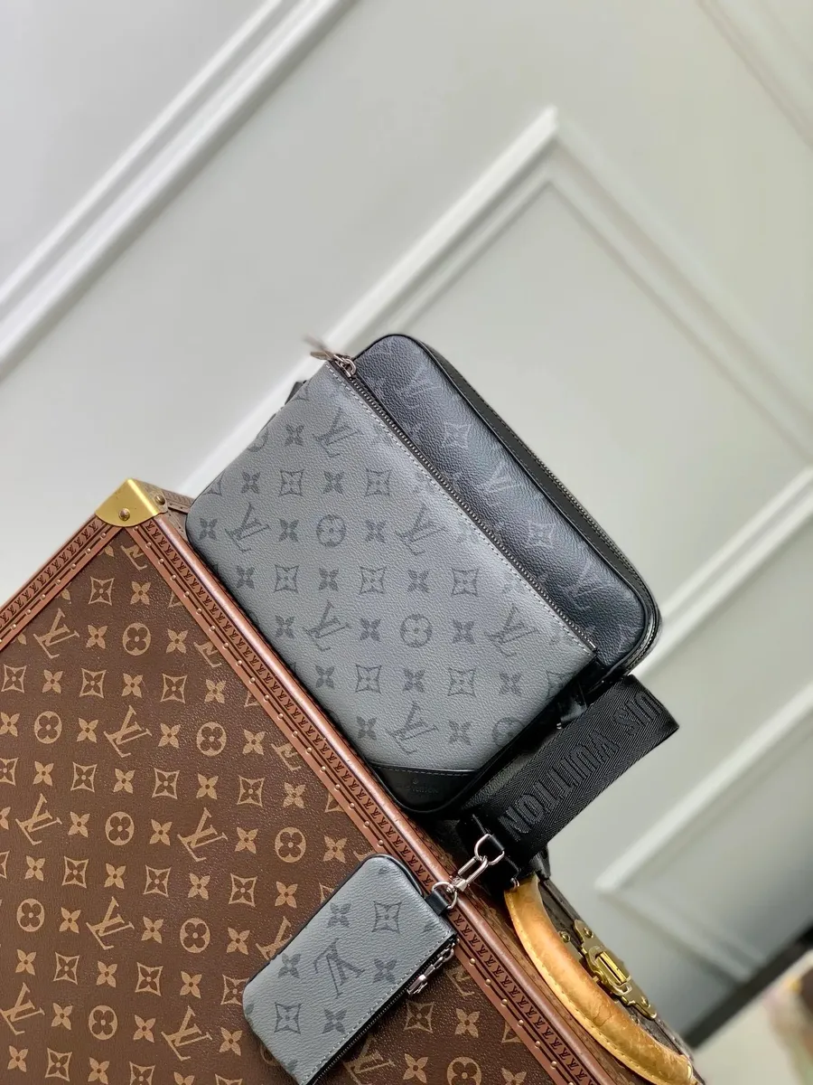 Louis Vuitton Monogram Eclipse Pochette Accessoires