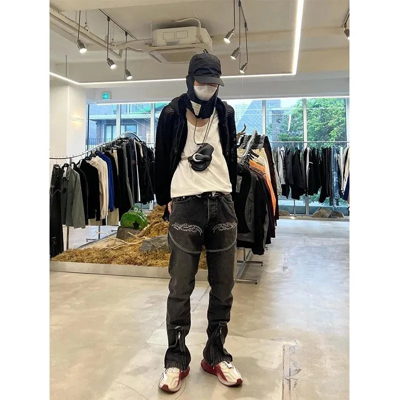 Embroidered Denim Pants [1 style]