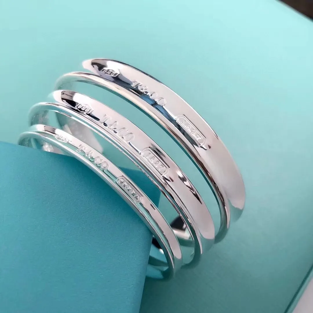 Tiffany & Co. Return to Tiffany™ Bangle Bracelets [3 styles]