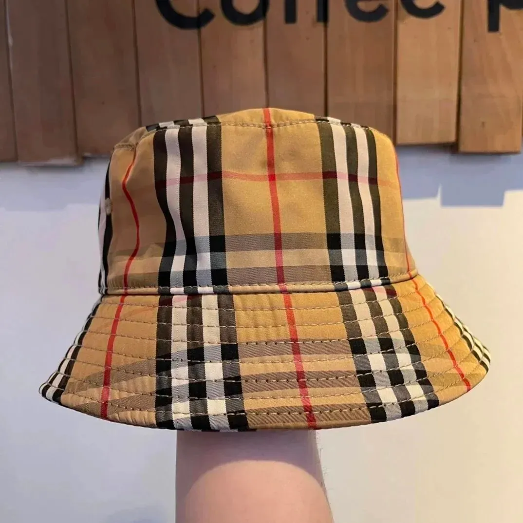 Burberry Vintage Check Bucket Hat
