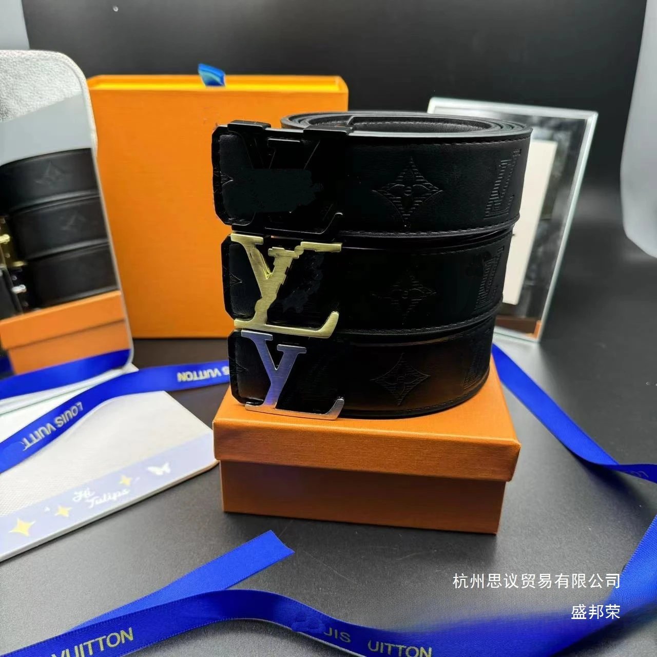 新款男士皮带平滑扣字母腰带青年格子纹裤腰带